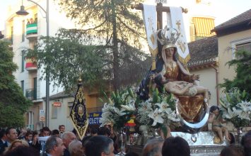 PINOS PUENTE. Procesión de la Virgen de las Angustias