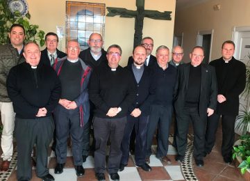 Los obispos abordan las salidas extraordinarias y creación de cofradías