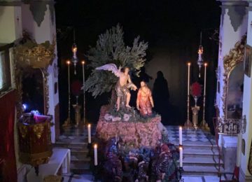 Llamativo altar del Huerto