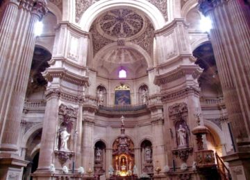 Adoración en la iglesia del Sagrario por el Corpus