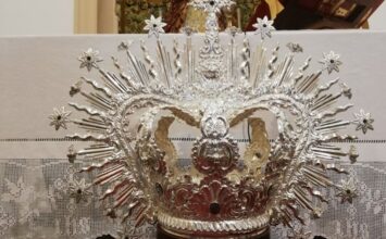 MOTRIL. Nueva coroña y puñal para la Virgen de la Misericordia