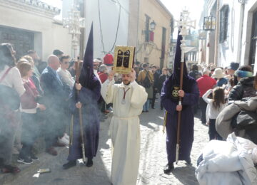 El Vía Crucis actualiza sus Estatutos y nombre