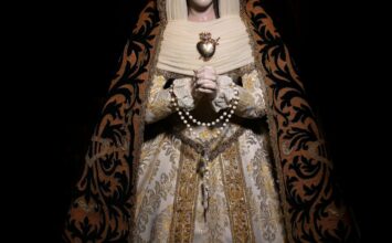 La ‘antigua’ Virgen de la Luz vestida por Álvaro Abril