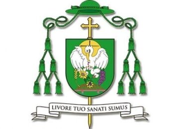 Decreto del obispo de Guadix sobre la celebración de actos de culto interno y externo